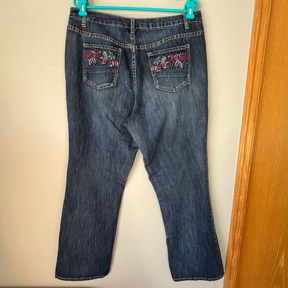 Christopher & Banks Dark Wash Bootcut Jean with Embroidered Pockets Size 14 - Picture 15 of 16